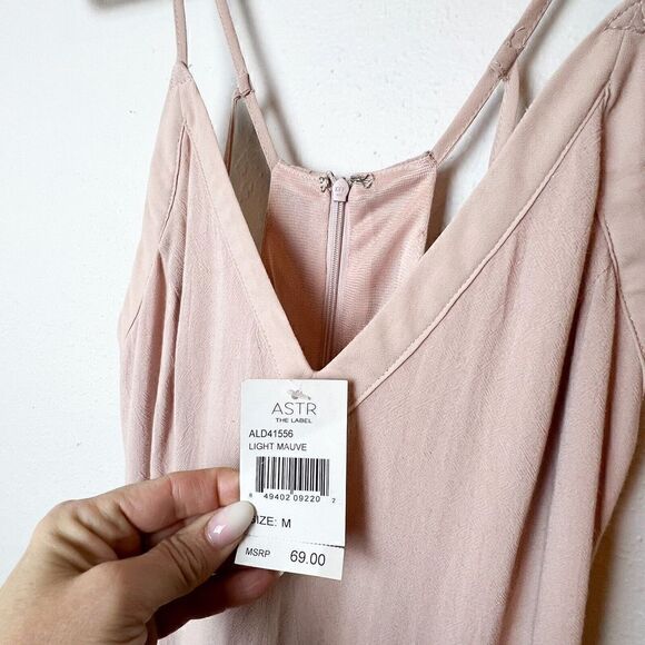 ASTR The Label Light Mauve NWT Fully Lined Cocktail Dress Size Medium - Picture 3 of 6